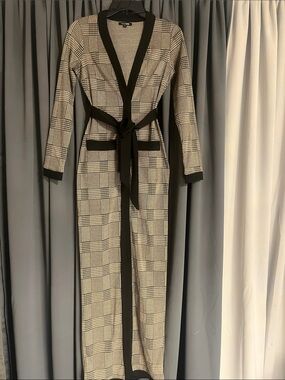 Fashion Nova Black and Tan Houndstooth Blazer